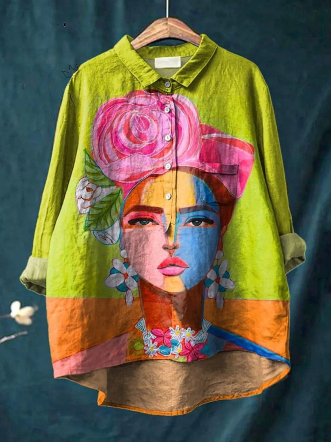 Lola | T-Shirt Casual con Ritratto di Frida in Stampa a Olio