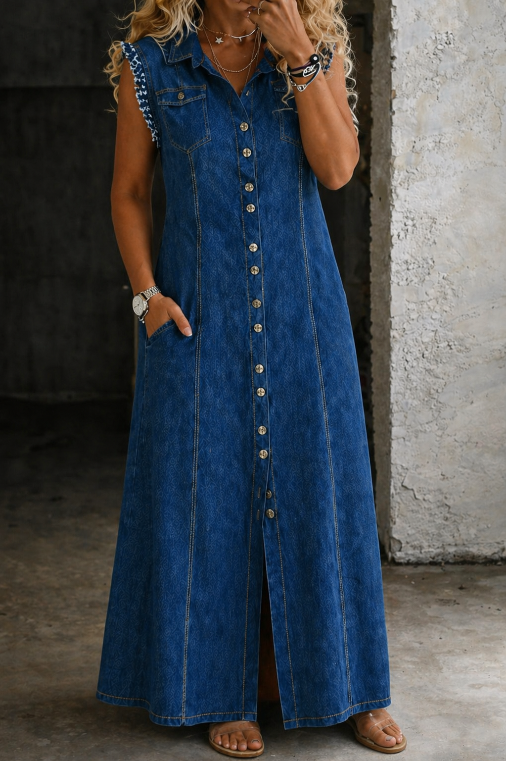Liora – Plus-Size Sleeveless Denim Dress